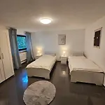 Maisonette In Koelner Villenviertel Апартаменты *