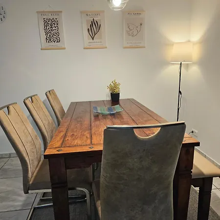 アパート Maisonette In Koelner Villenviertel