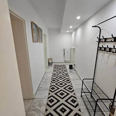 Maisonette In Koelner Villenviertel Διαμέρισμα *