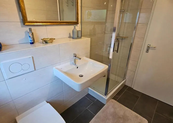 Apartman Maisonette In Koelner Villenviertel *